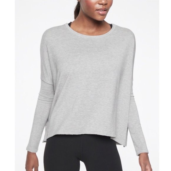 Athleta Tops - Athleta Adiago Boxy Gray Long Sleeve Top Size Large EUC